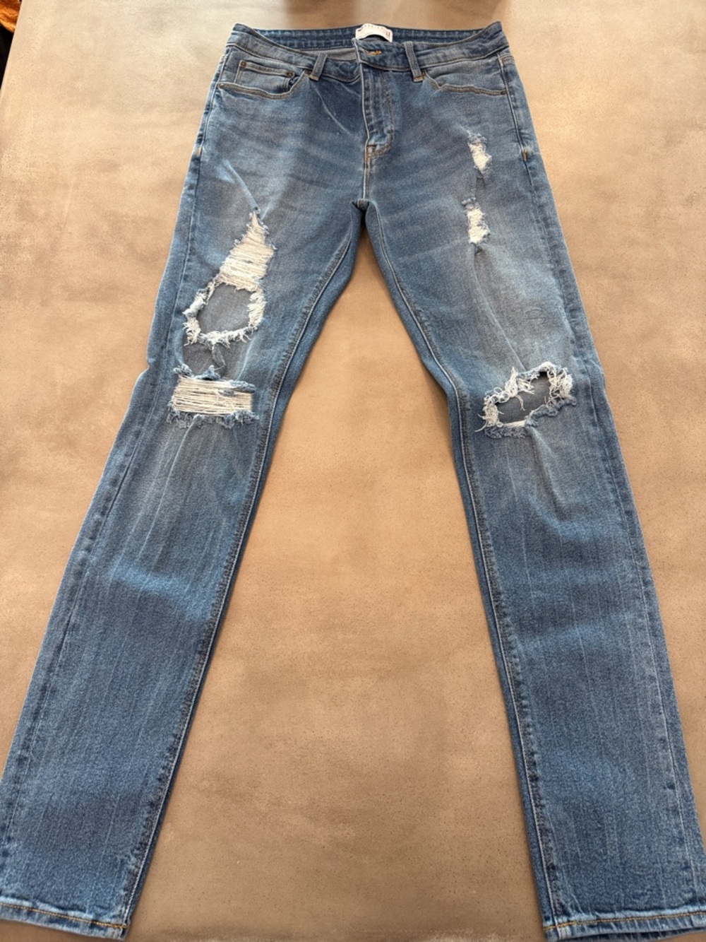 😎 ASOS Design Distressed Light Blue Skinny Jeans